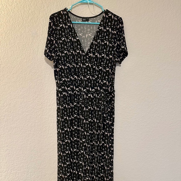 Muse Petite XLP jumper, black with pink & tan pattern. - Picture 3 of 16